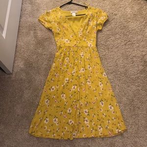 Yellow floral Midi 2/4